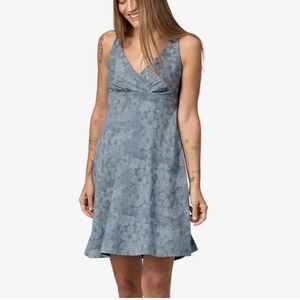 Patagonia Amber Dawn Channeling Spring Light plume gray floral small knee Dress